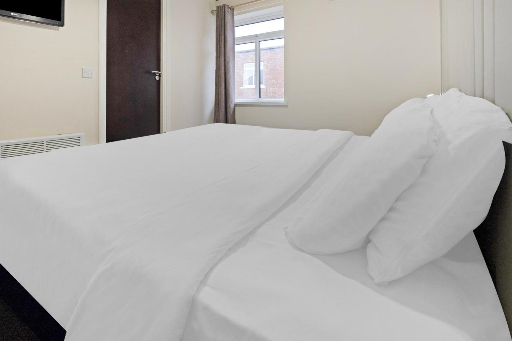 Oyo The Baltimore Hotel Middlesbrough Extérieur photo