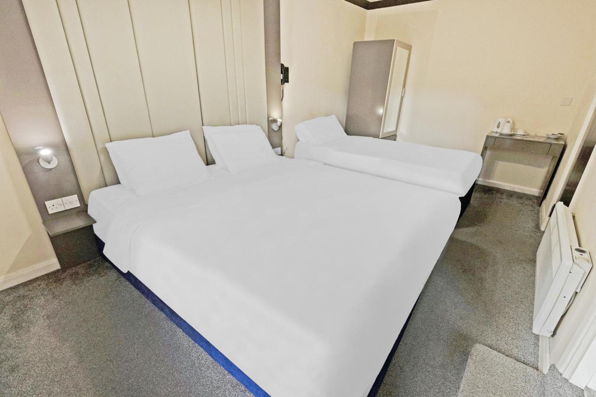 Oyo The Baltimore Hotel Middlesbrough Extérieur photo