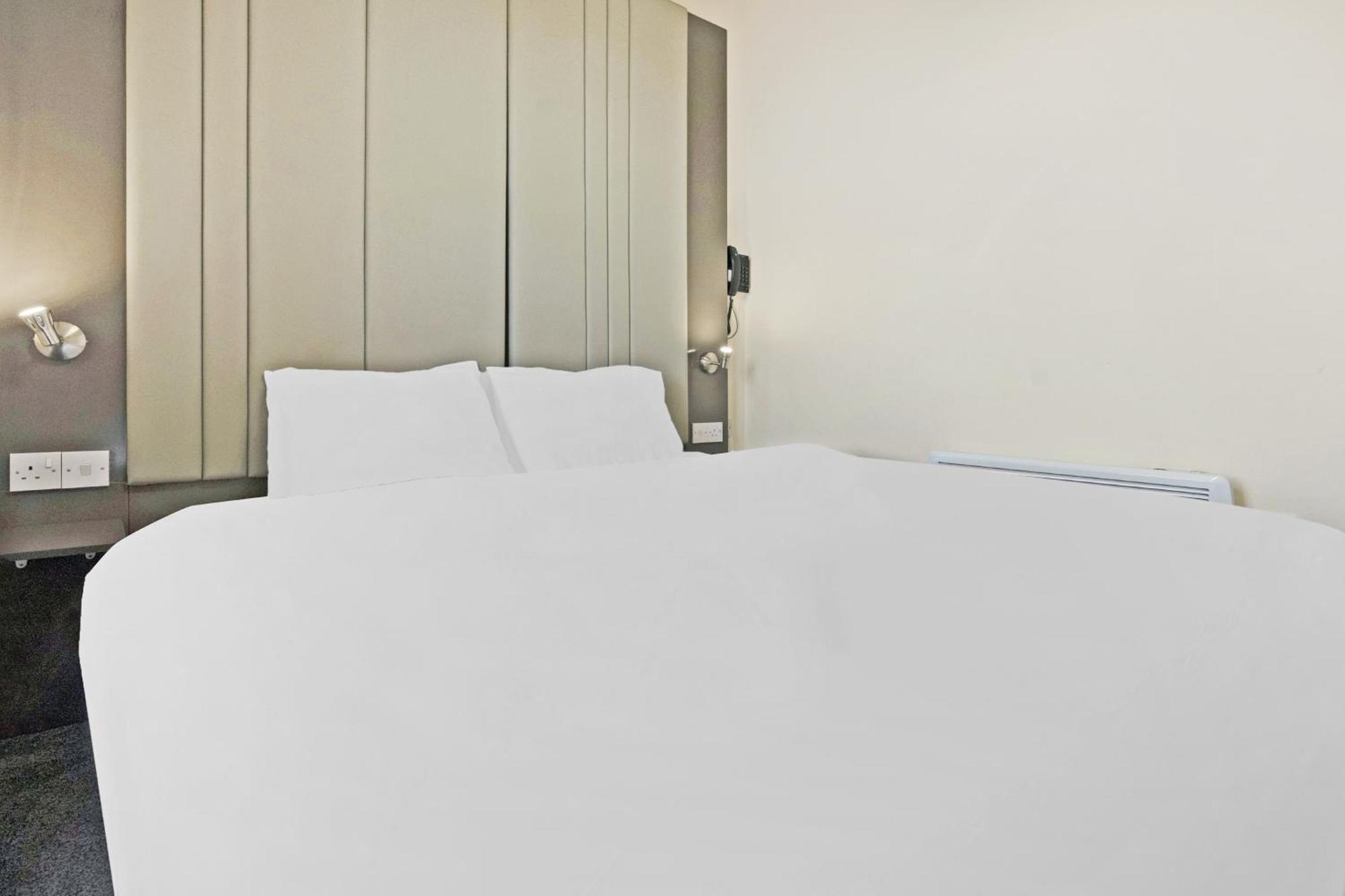 Oyo The Baltimore Hotel Middlesbrough Extérieur photo