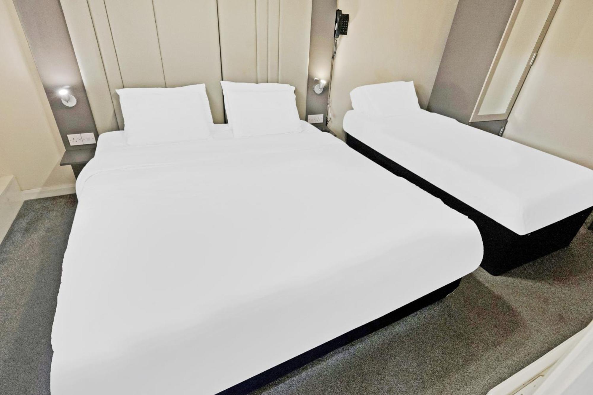 Oyo The Baltimore Hotel Middlesbrough Extérieur photo