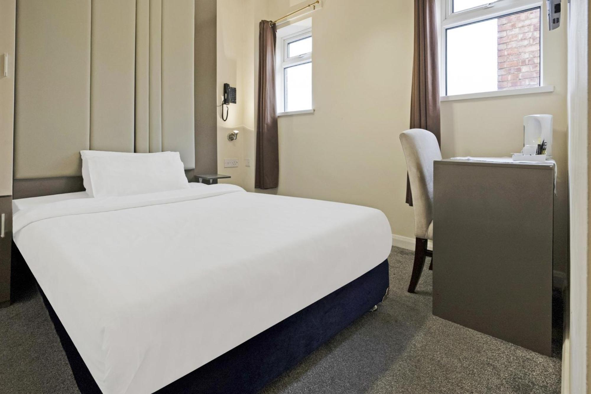 Oyo The Baltimore Hotel Middlesbrough Extérieur photo